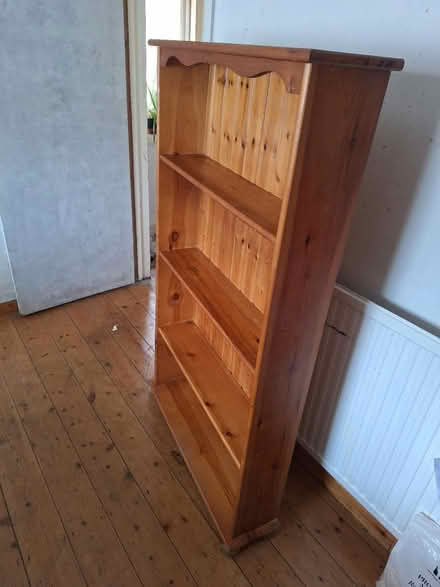 Photo of free solid wood bookcase (Greenford UB6) #4