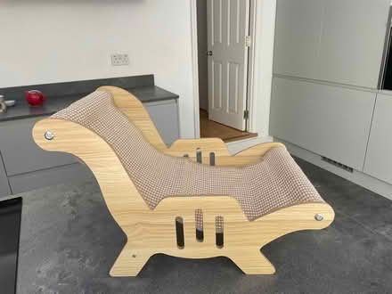 Photo of free Cat chair/scratching pos (Chiswick) #1
