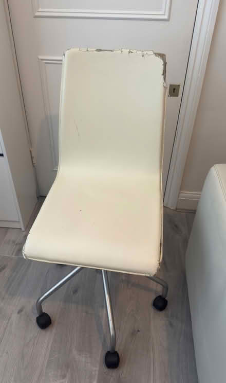 Photo of free White Leather Office Chair (Hammersmith) #1