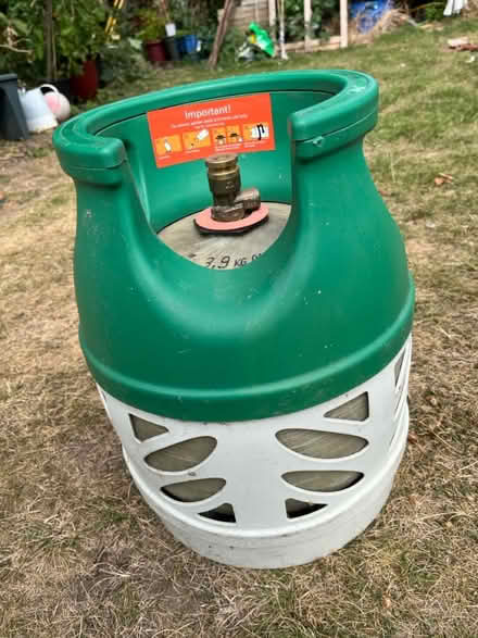 Photo of free Gas bottle (SL6 pinkneys green) #1
