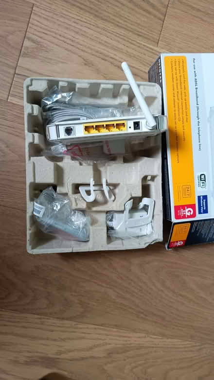 Photo of free Netgear DG834G router, circa 2007, missing power supply (New Marston OX3) #2