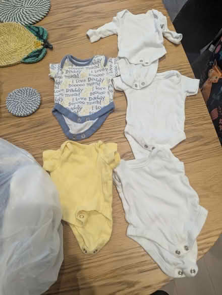 Photo of free Baby clothes - tiny baby (OX4 Boulter Street) #1