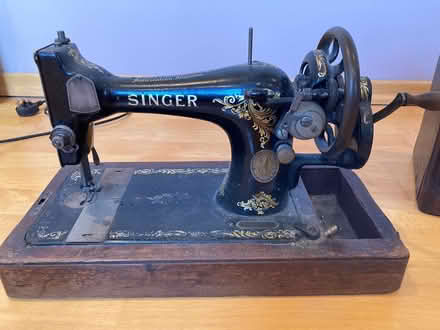 Photo of free Old sewing g machine (Kingston KT2) #1