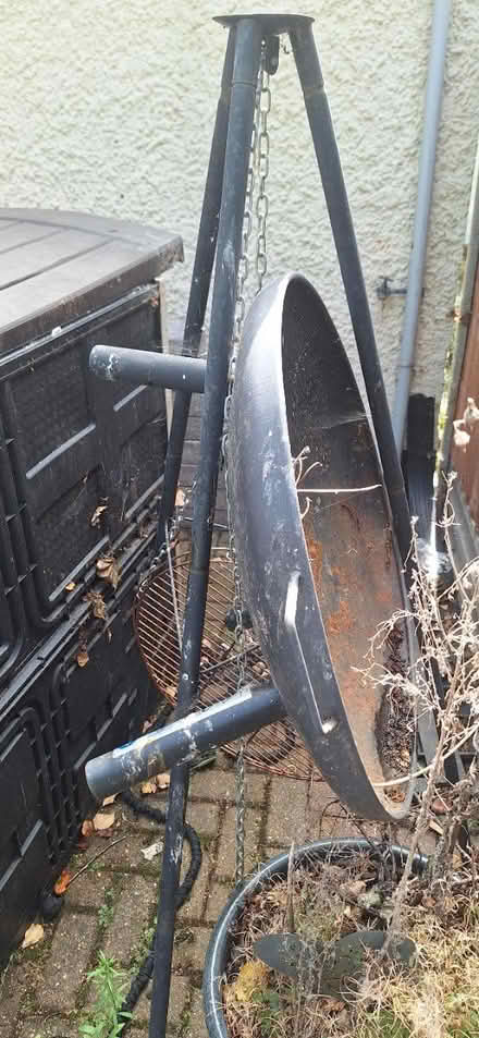 Photo of free Tripod fire pit/ Scrap metal (BR1 Bromley/Downham) #2