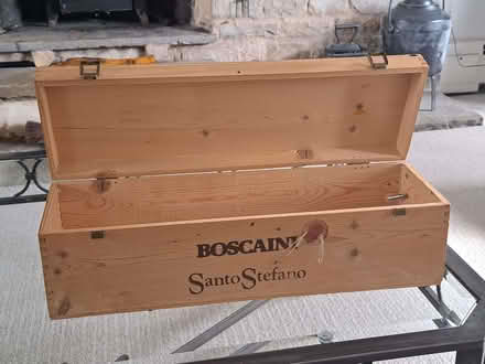 Photo of free Vintage Wooden box for storing/delivering wine (Wansford) #2