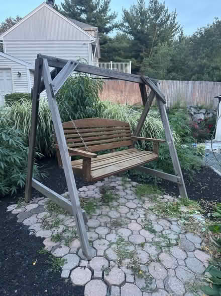 Photo of free Bench (Wakefield) #1