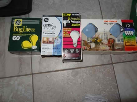 Photo of free Misc unused light bulbs (Waterloo) #1
