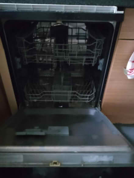 Photo of free dishwasher (SE14 6HS) #2