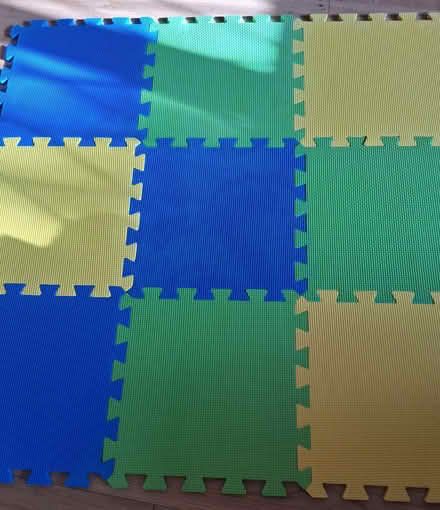 Photo of free Foam squares - baby/toddler/softplay/knitting (Gleneagles area, Wboro NN8) #1