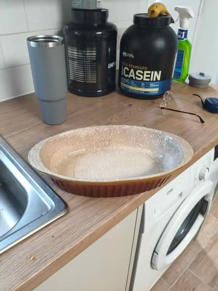 Photo of free Oven dish (TF2 (Oakengates)) #1