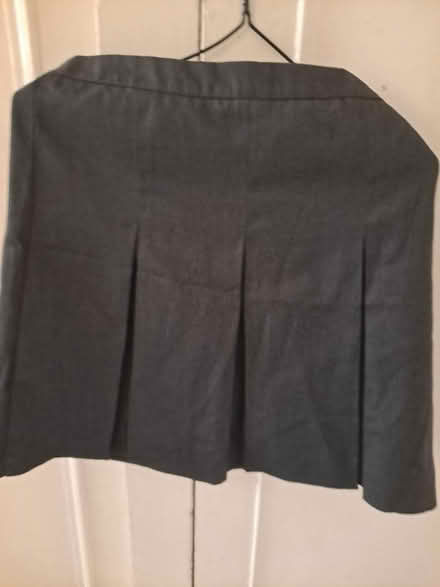 Photo of free New grey school skirt (IG3) #1
