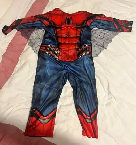 Photo of free Spiderman costume age 3-4 (Cammo EH4) #1