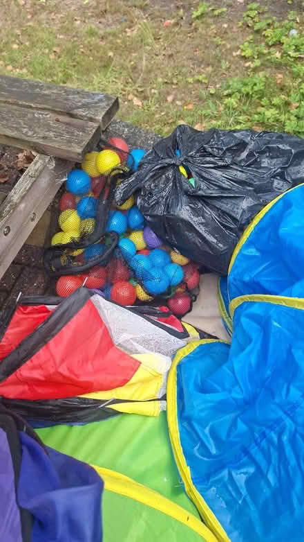 Photo of free Kids play tunnels tents balls (BR1 Bromley/Downham) #2