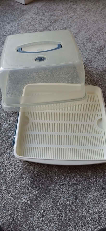 Photo of free Cake storage (Lower Broadheath WR2) #2