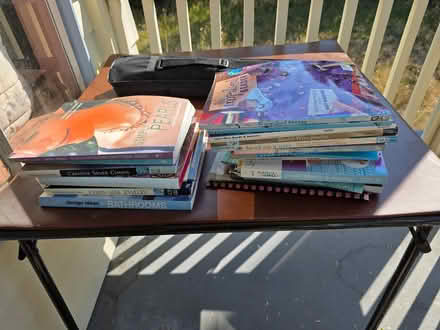 Photo of free Bunch of books on jewelry making (Central District/Madrona) #1