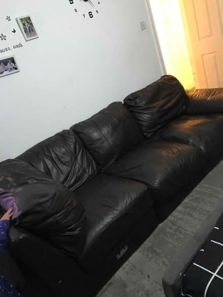 Photo of free leather sofa (De21) #1