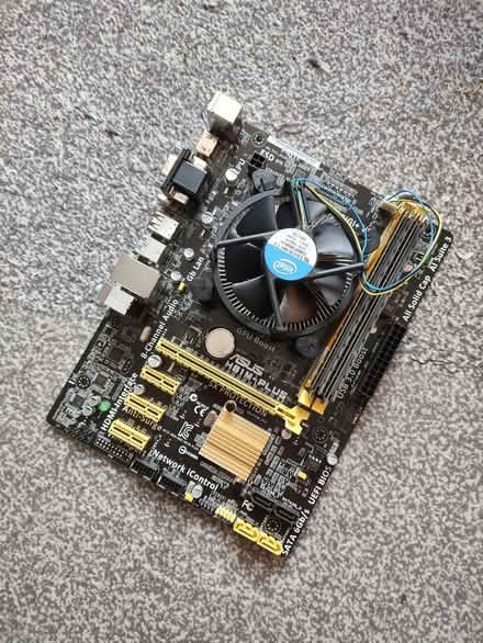Photo of free Intel i5 4670K | 8GB RAM | ASUS H81m-Plus | Motherboard Bund (Kinson Village Green Stocks BH10) #1
