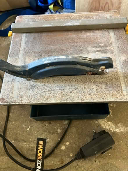 Photo of free Workzone tile cutter (PE30) #1
