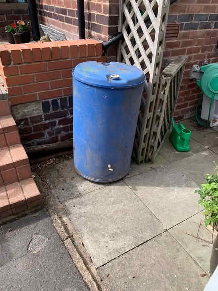Photo of free water butt (Hackenthorpe S12 4QF) #1