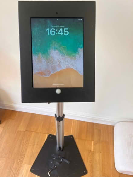 Photo of free iPad stand (Watford WD18 (Byewaters)) #1