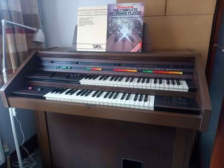 Photo of free Electronic organ (East Grinstead RH19) #1