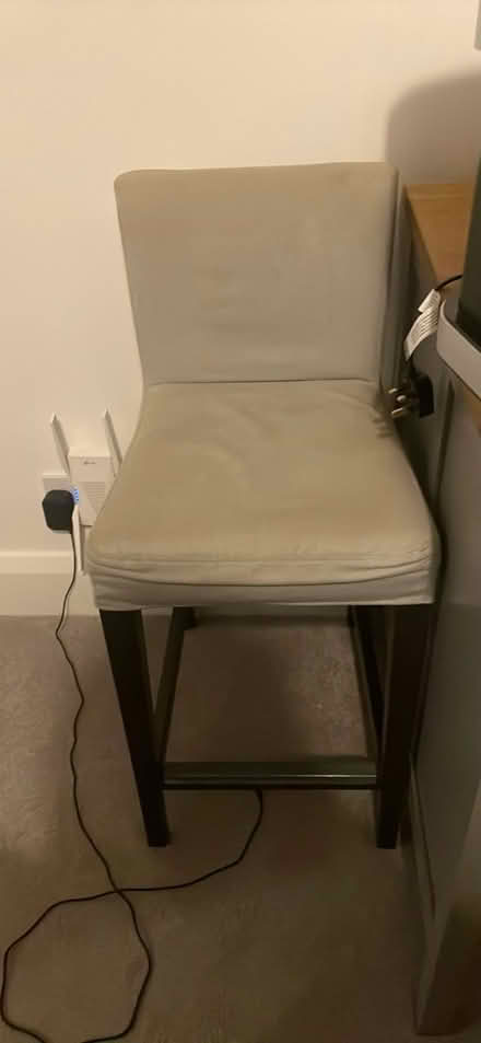 Photo of free IKEA kitchen island with bar stools (Oxford OX2) #2