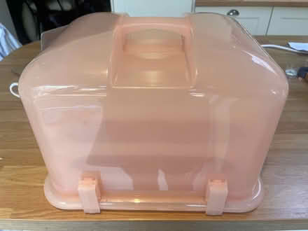 Photo of free Cupcake travel case (Watford WD18 (Byewaters)) #1
