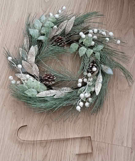 Photo of free Xmas decorations (Bussage GL6) #1