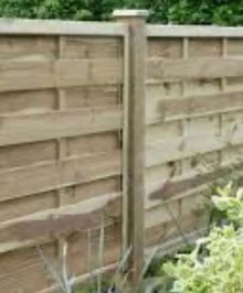 Photo of Old piece of 3ft high fencing - M/head river area (windsor-maidenhead-freegle CGA SL6) #1