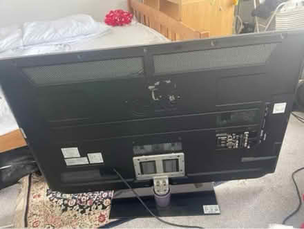 Photo of free 47 Inch tv (HDMI port broken) (Kew road, Richmond) #2