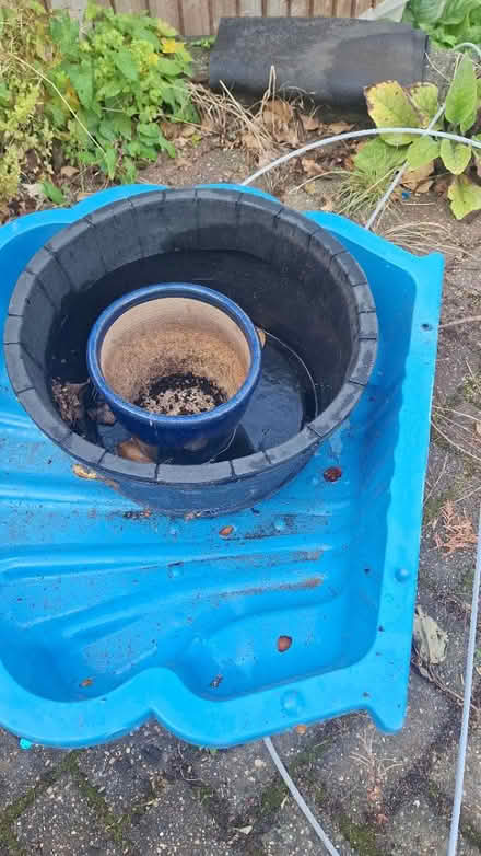 Photo of free Barrel pot, sand/water shells (BR1 Bromley/Downham) #1