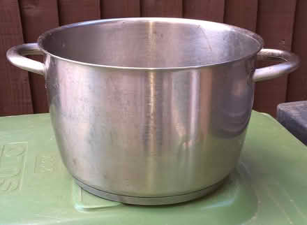 Photo of free Large saucepan (Hoddesdon EN11) #1