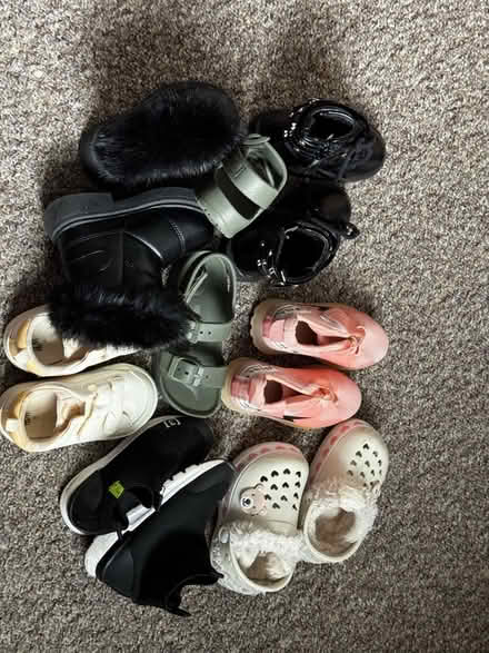 Photo of free Girls shoes (Avenham PR1) #3