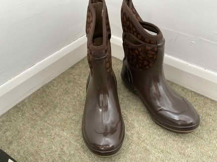 Photo of free Bogs brown women's wellies - 9/40 (NW10) #1