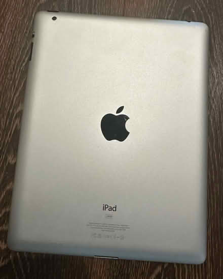 Photo of free 1st Generation iPad (Chigwell IG7) #2