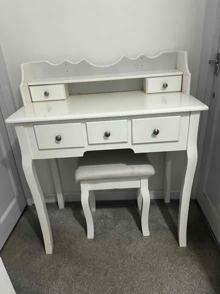 Photo of free White Wooden Vanity Table & Stool (Kenley CR8) #1