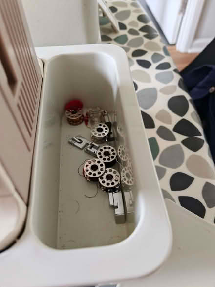 Photo of free Janome sewing machine model 362/363. (Torbrex FK7) #4