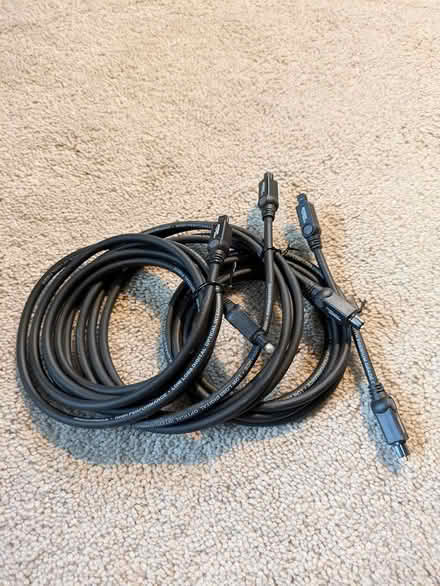 Photo of free SPDIF Optical Cables & Switcher (Shoreline - Highland Terrace) #1