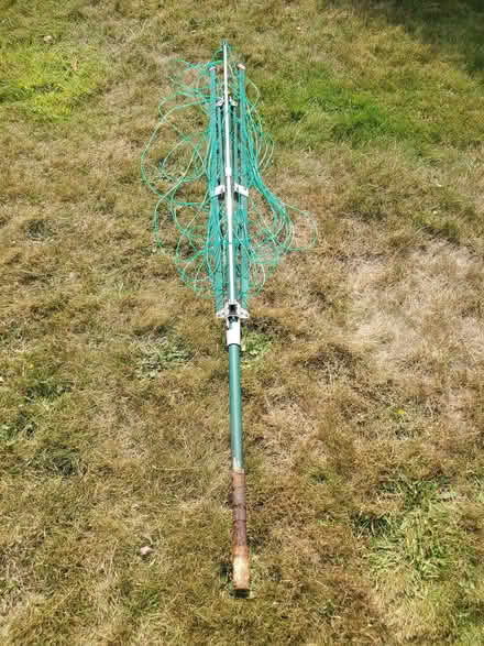 Photo of free 4 arm rotary outdoor washing line (Bearwood B67) #2