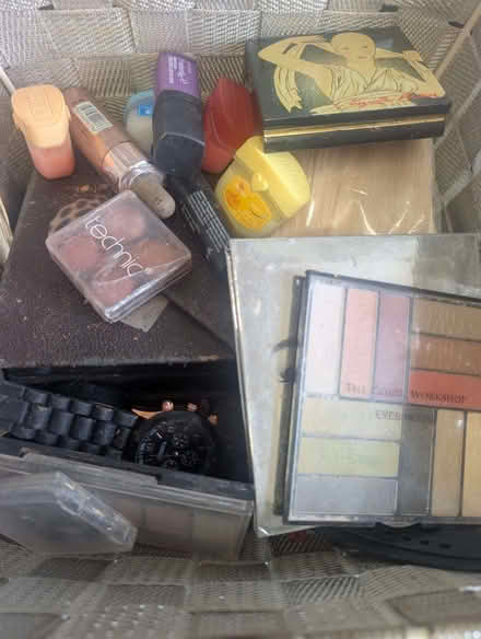 Photo of free Makeup and miscellaneous (Podsmead GL2) #2