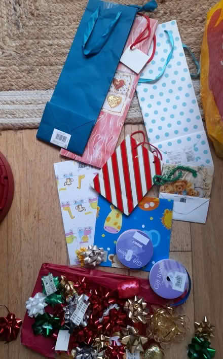 Photo of free Gift wrapping (Kingsway) #1