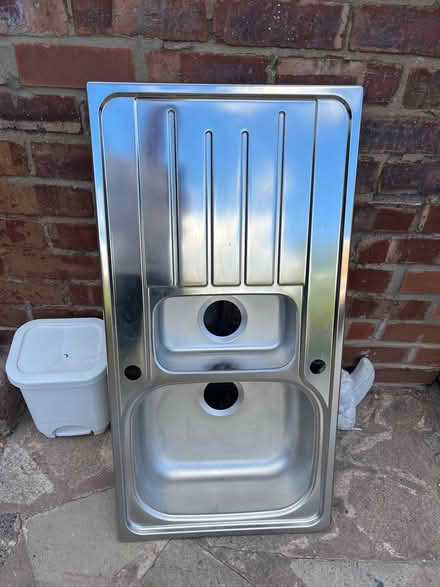 Photo of free Large kitchen sink (Great Moor SK3) #1