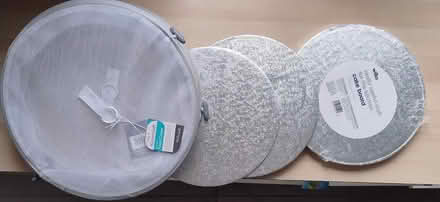 Photo of free Cake boards 10" and covers 12" (Stopsley LU2) #1