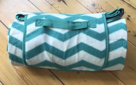 Photo of free Foldable picnic blanket (Hastings TN34) #1