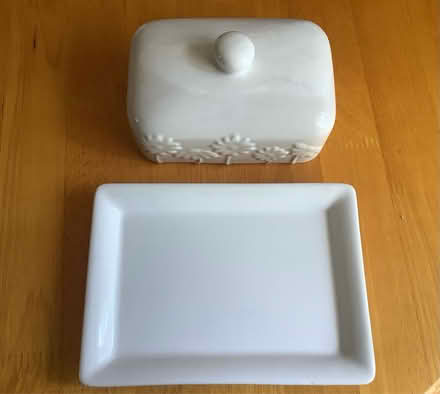 Photo of free Butter dish - discoloured lid (SK7 North Bramhall) #4