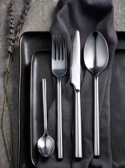 Photo of Cutlery set and kitchen items (PO3 baffins Portsmouth) #1