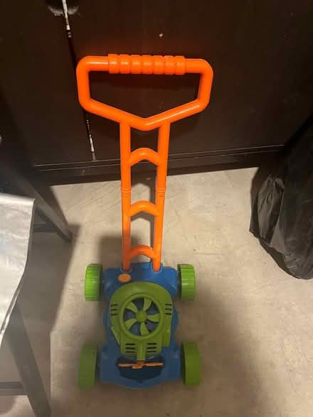 Photo of free Bubbles toy and bath (Springfield Gardens 11413) #1