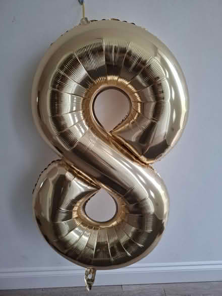 Photo of free Number 8 Gold Balloon (Hatfield Herts AL9) #1