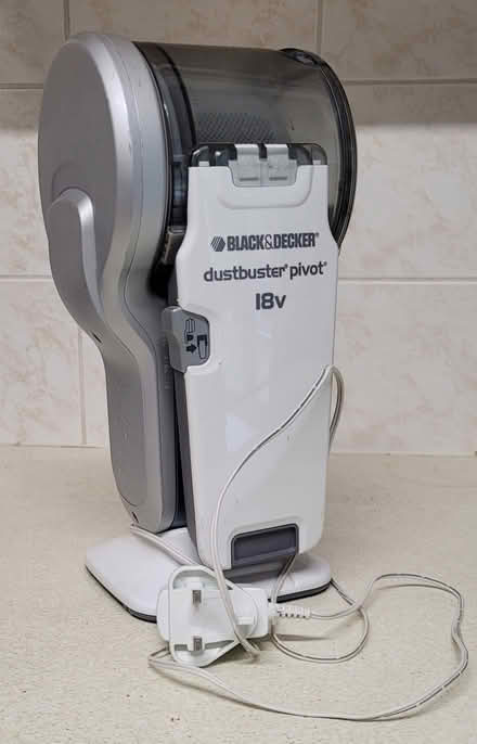 Photo of free Black & Decker handheld cleaner (Harlow CM18) #1