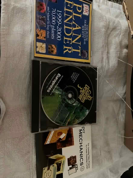 Photo of free Older PC CD GAMES AND PHOTOCRAFT ect (Pennyland MK15) #2
